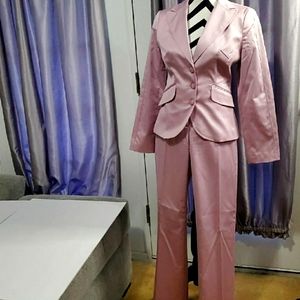 Bebe lavender “orchid” tuxedo suit,  6